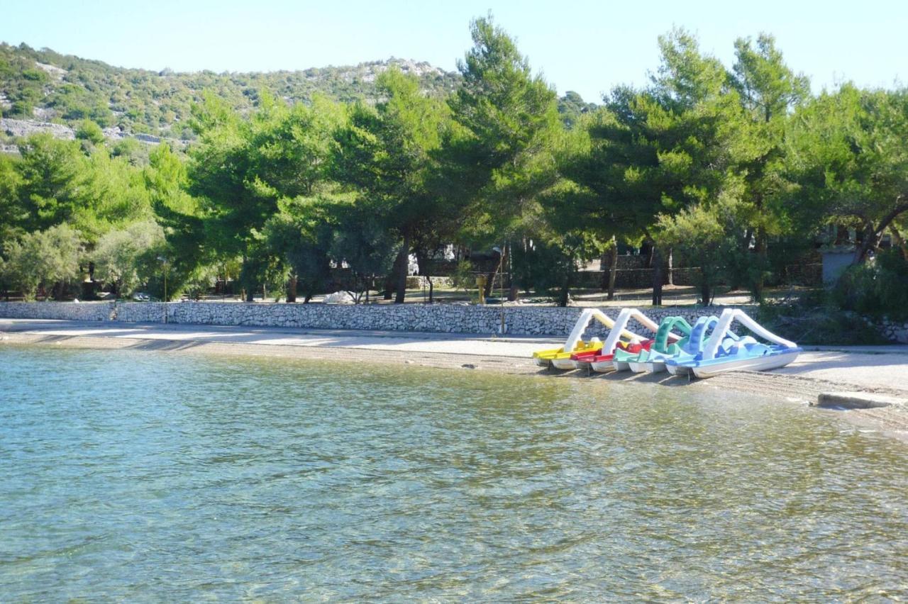 Belvilla Apartments In Holiday Resort Jezera Village, Island Murter Tisno Exterior foto